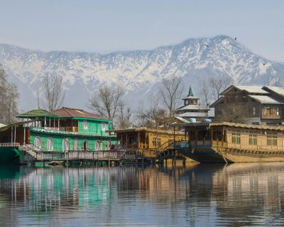 Kashmir Luxury tour and travel packages in budget